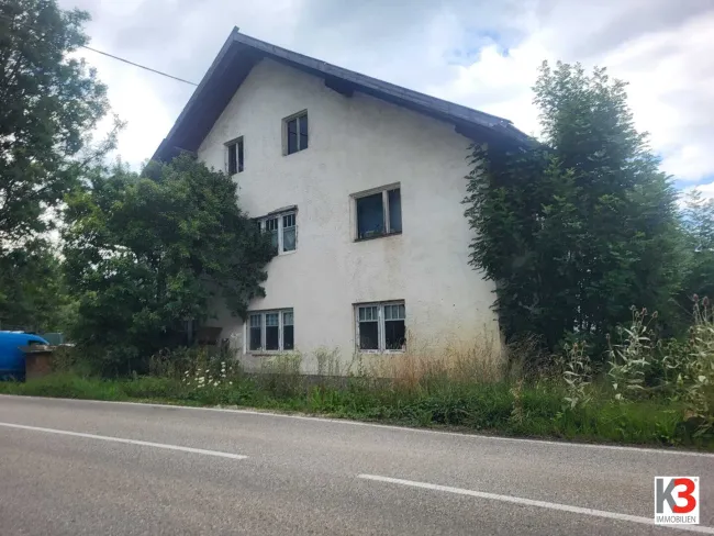 K3 - Sanierungsbedürftiges Ein- Zweifamilienhaus mit großem Grundstück! - Bild