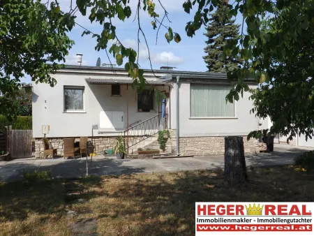 EINFAMILIENHAUS - NEBENGEBÄUDE mit GARAGE - ECKGRUNDSTÜCK 846m²