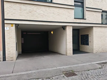Bequemer Tiefgaragenstellplatz