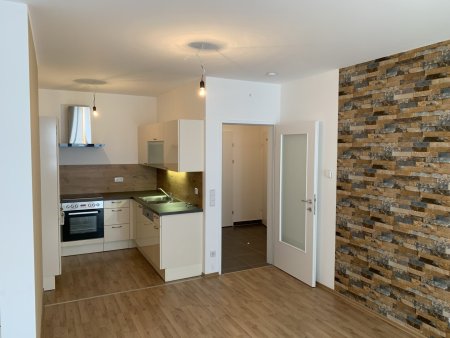 Neuwertige 2 Zimmerwohnung mit südwestlichen Balkon und Stellplatz inklusive!