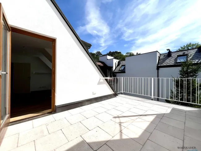 ⭐ Charmante DG-Wohnung mit großer Terrasse & Grünblick - Bild