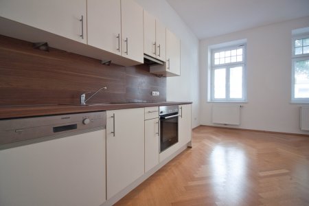 TOP Lage beim Meidlinger Markt | uneinsichtiges Hochparterre | U6 Niederhofstraße vor der Türe