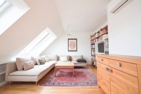 Stadtnah. Grün. Besonders: Wunderschöne, familienfreundliche 4-Zimmer-Dachgeschoß-Maisonette | private Terrasse | perfekte Verkehrsanbindung