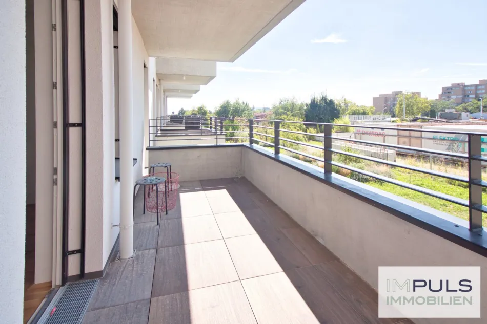 Wohnen trifft Arbeiten – 2,5-Zimmer-Wohnung mit Balkon & angrenzendem Büro mit separatem Zugang - Bild