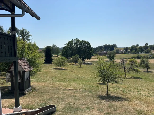 '' BEZAUBERNDES UNIKAT '' - Glasing ! Charismatisches Kellerstöckl in hinreissender Lage !! Gepflegtes Original mit ca. 10.500 m2 arrondiertem Eigengrund !! - Bild