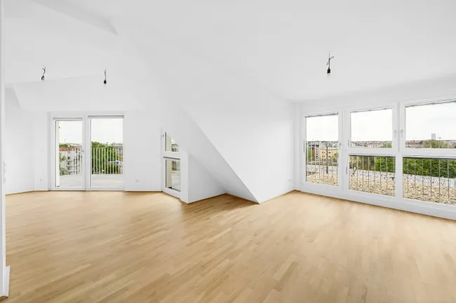 Moderne 2-Zi DG-Wohnung mit Terrasse (top 54) - Bild
