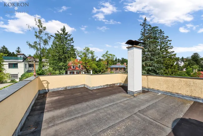 Terrasse in oberer Etage