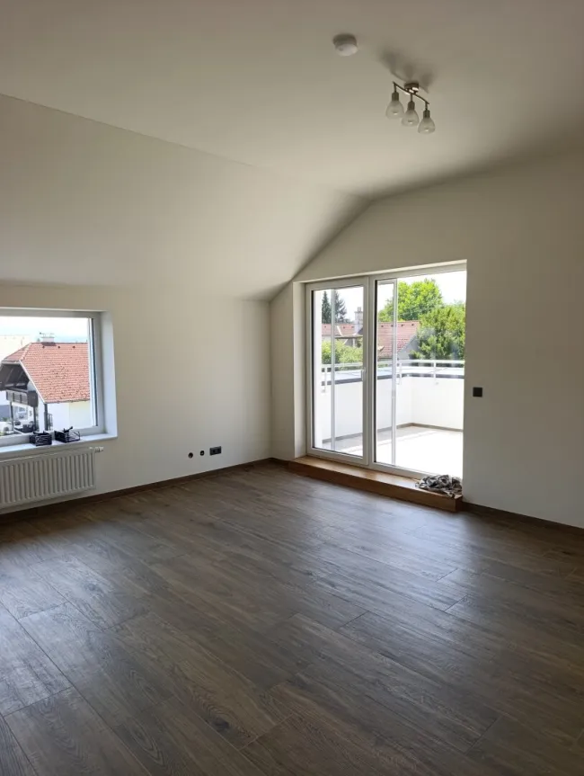 Neu Errichtete Dachgeschoßwohnung im Zentrum in Ybbs - Bild