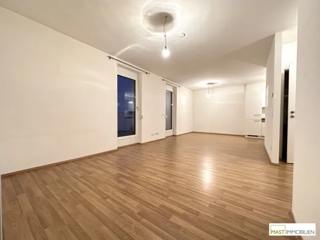 Dachgeschoss Wohnung! 2 Zimmer inkl. 22 m² Dachterrasse und EWE Küche in Spillern - Neubau Bj. 2019 - Bild