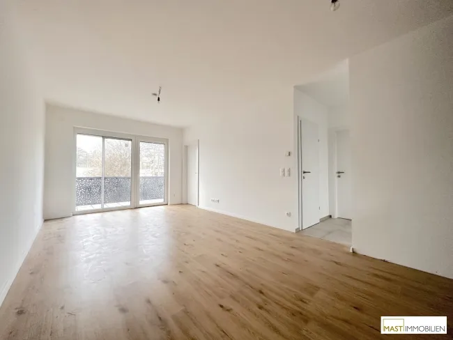 Lichtdurchflutete 2-Zimmer-Wohnung mit Balkon und Stellplatz! - Bild