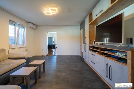 NEUER PREIS --- 369.000,-- € / Einfamilienhaus in Maria Ellend mit sonnigen Garten in Südausrichtung