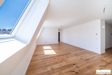 *NEU* Erstbezug! 3-Zimmer Dachgeschosswohnung mit Klimaanlage & Fernblick!