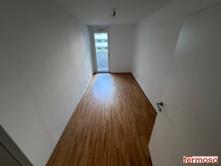 Moderne 2-Zimmer-Wohnung mit Loggia, Fußbodenheizung & Einbauküche in 1200 Wien!