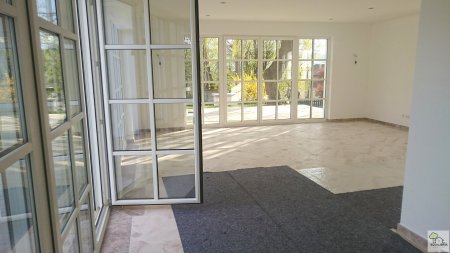 3400 KLOSTERNEUBURG - TRAUMHAFTE LAGE AM ÖLBERG - EXKLUSIVE VILLA
