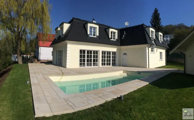 3400 KLOSTERNEUBURG, TRAUMHAFTE VILLA IN BESTER ÖLBERGLAGE - Titelbild