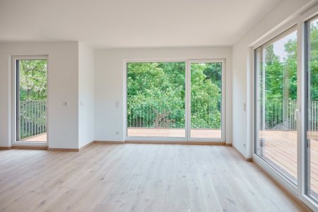 Freier Grünblick & Balkon – moderner Neubau-Erstbezug