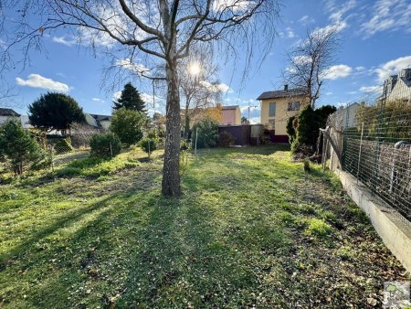 Eßling - Einfamilienhaus mit Garten und Potenzial - Selbstnutzung, Vermietung oder Bauprojekt