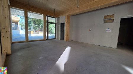 "MITTENDRIN" - EIN ORT ZUM ARBEITEN, ANKOMMEN UND WOHLFÜHLEN!