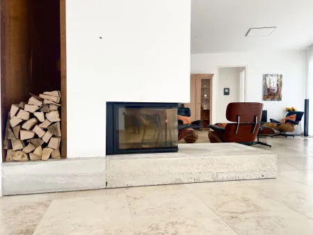 Kamin-Lounge