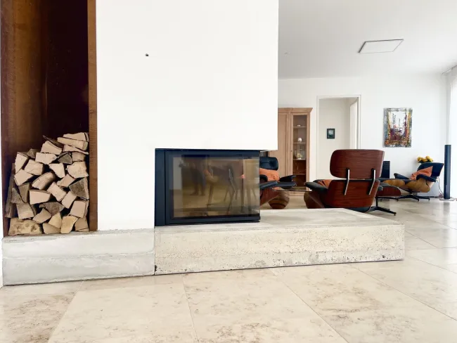 Kamin-Lounge