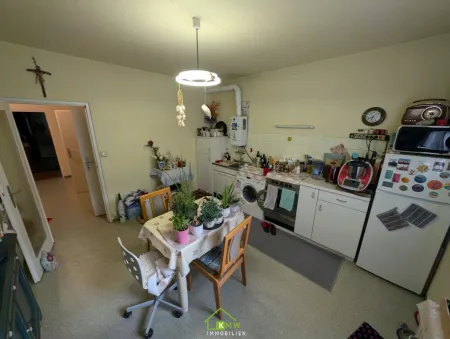 Charmante Altbauwohnung in ruhiger Lage - St. Johann Gasse