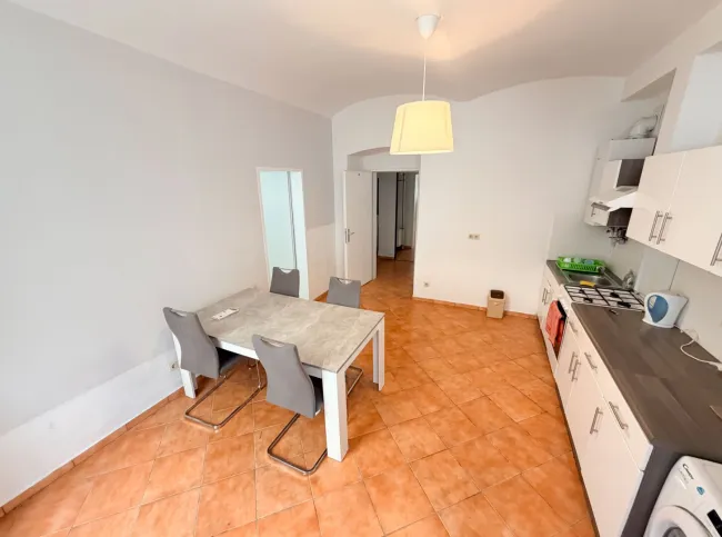 Büro / Ordination / Arbeiterquartier im Erdgeschoss mit Terrasse und Garten! Habichergasse Nähe Thaliastraße! - Titelbild