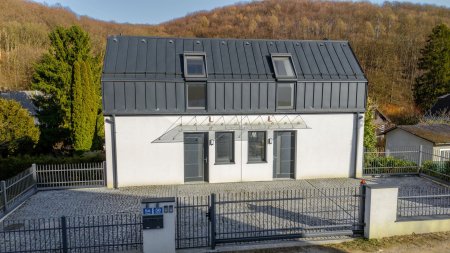 LETZTE EINHEIT! 10 Minuten zum Auhof Center! ERSTBEZUG! Doppelhaushälfte mit 170 m2 Wohnfläche in ruhiger Wohnlage mit Grünblick!