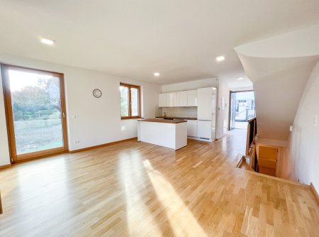 LETZTE EINHEIT! 10 Minuten zum Auhof Center! ERSTBEZUG! Doppelhaushälfte mit 170 m2 Wohnfläche in ruhiger Wohnlage mit Grünblick!
