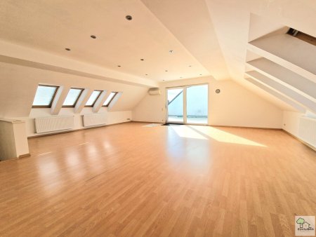 230m² BÜROFLÄCHE (od.KANZLEI od. PRAXIS) MIT 2 TERRASSEN--NETTOMIETE EUR 2800,- INKL. HEIZKOSTEN und BK