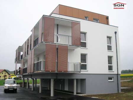 Großzügige & geförderte 4 Zimmer- BALKONWohnung mit Schwimmbiotop in Petzenkirchen