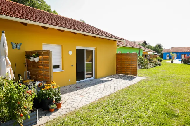 + Einziehen und wohlfühlen + Ihre Wohneinheit im Betreuten Wohnen Burgenland + Alles inklusive, Heizung, Strom, Pool, Gemeinschaft und liebevolle Betreuung + - Titelbild