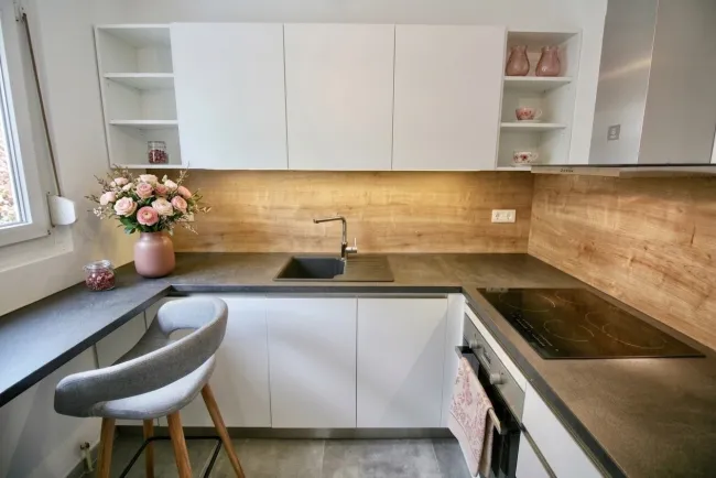 Stilvolle 4-Zimmer-Wohnung mit Loggia in attraktiver Lage des 14. Bezirks - Bild
