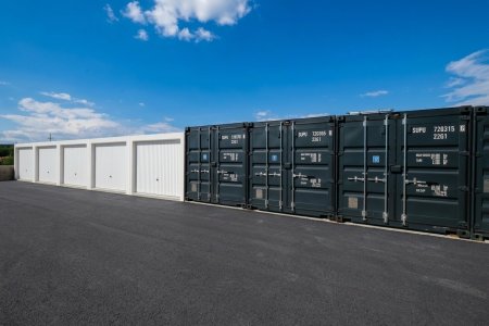 Blaufränkisch Storage - Ein Platz zum Verweilen - Garage und Container
