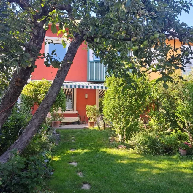 Ein eigenes kleines Paradies - Titelbild