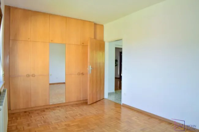 Zimmer 3 ebenfalls mit Einbauschrank
