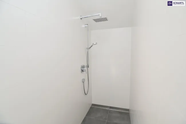 Walk-In Dusche mit Regenbrause