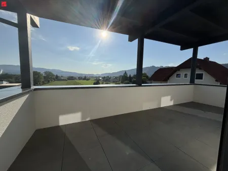 Stilvoller Wohntraum mit überdachter Terrasse