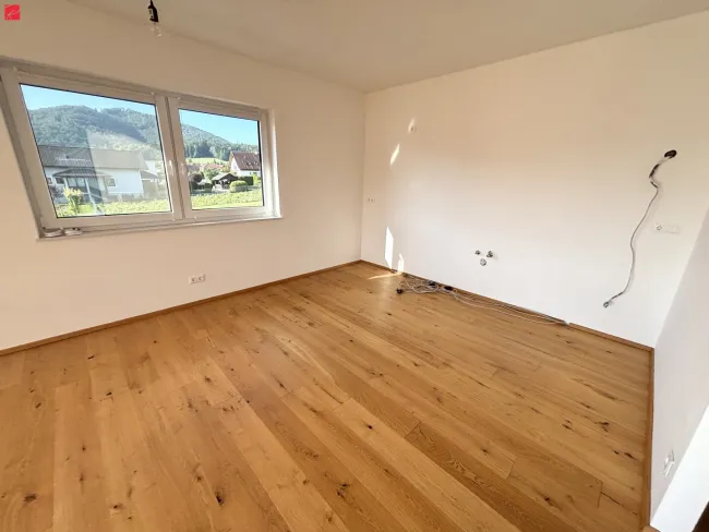 Stilvoller Wohntraum mit überdachter Terrasse - Bild
