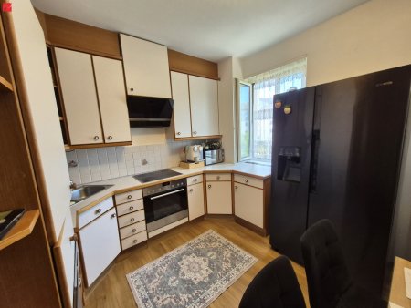 Helle Familienwohnung im Top-Zustand mit südseitiger Loggia