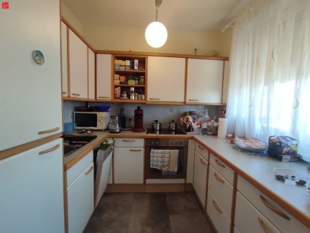 Gepflegte und helle Wohn(t)raum-Oase mit Balkon & Parkplatz!