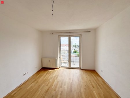 Helle Dachgeschosswohnung mit tollem Ausblick in zentraler Lage von Graz!