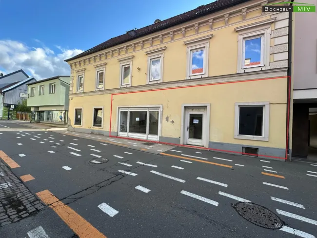 Attraktives Geschäftslokal mit großer Schaufensterfläche - Titelbild
