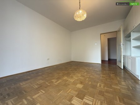 Helle 4-Zimmer-Wohnung mit zwei Balkonen, Lift & neuer Küche in ruhiger Lage von Knittelfeld