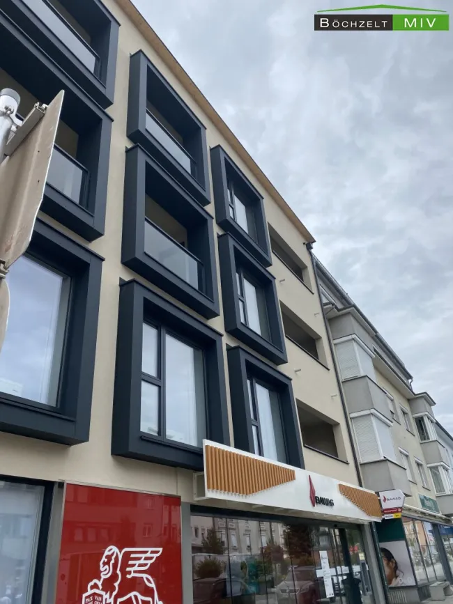 Moderne 3-Zimmer-Wohnung mit Balkon direkt am Hauptplatz Knittelfeld ++ Küche möbliert - Titelbild