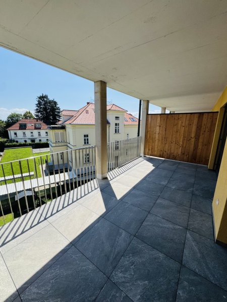 HERRLICHE Balkonwohnung mit Tiefgaragenparkplatz Nähe Hauptplatz in Kalsdorf