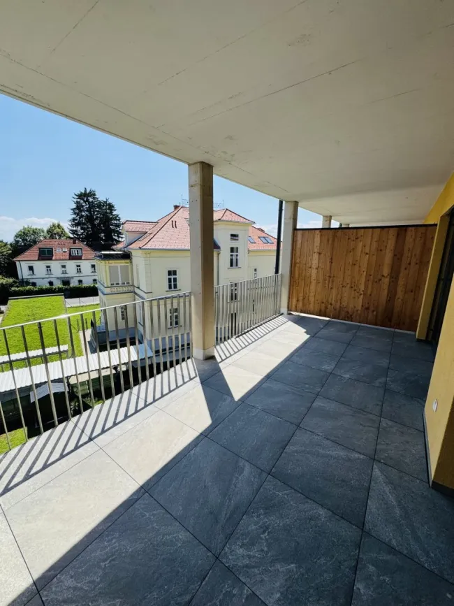 HERRLICHE Balkonwohnung mit Tiefgaragenparkplatz Nähe Hauptplatz in Kalsdorf - Bild
