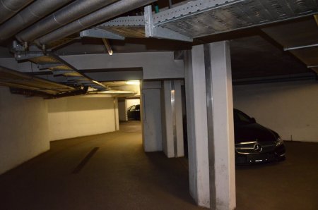 Altmannsdorfer Straße 40 | Garagenplätze