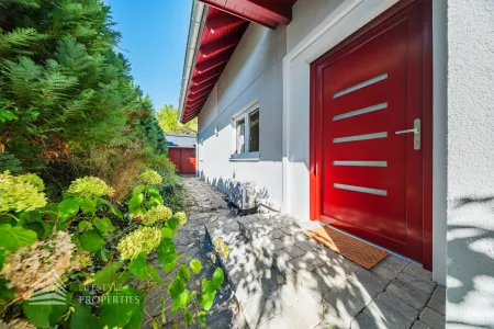 Modernes Einfamilienhaus mit separatem Home-Office in Grünlage by Lifestyle Properties