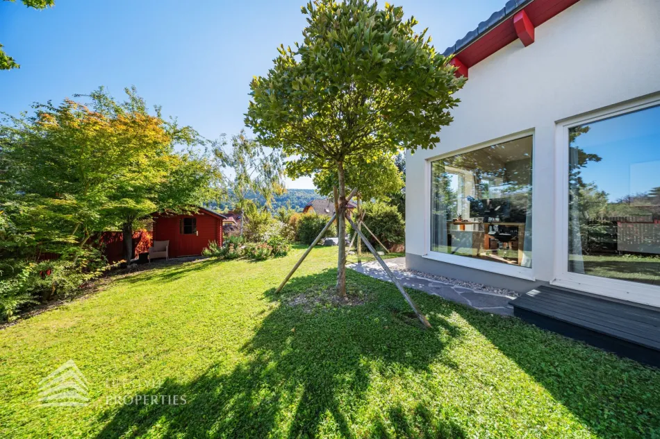 Modernes Einfamilienhaus mit separatem Home-Office in Grünlage by Lifestyle Properties