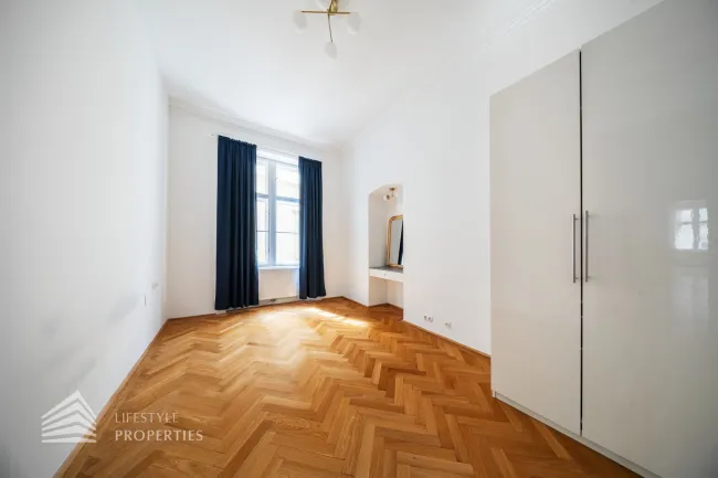 Lichtdurchflutetes 4-Zimmer Büro, Nähe Votivkirche - Bild